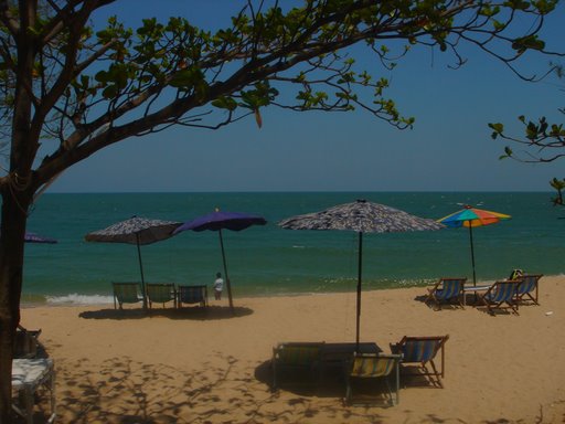Secluded Had Sai Noi Beach